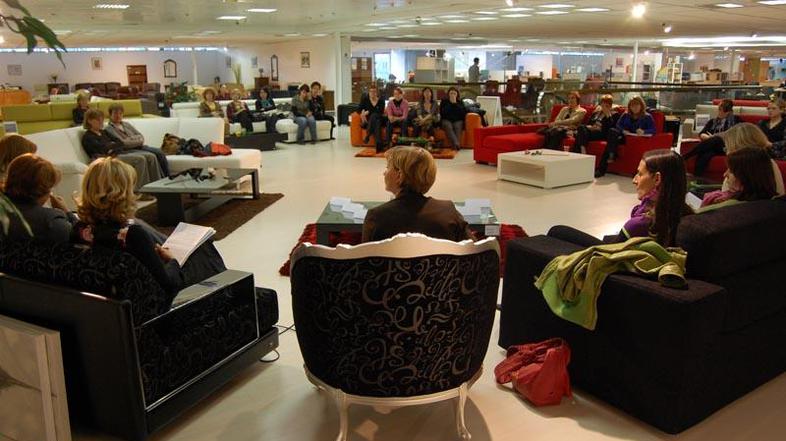 Varne hiše – ne bodi jih treba? je bil naslov okrogle mize, na kateri so gostje 