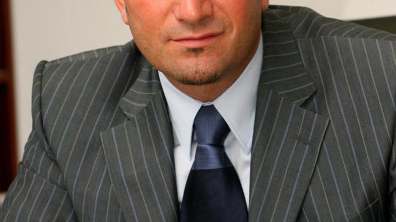 Leta 2012 železnice ne bodo v sanaciji ali prestrukturiranju in bodo normalno po