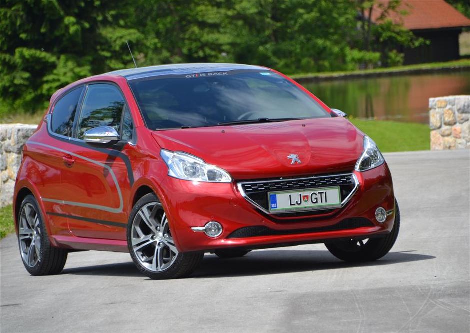 Peugeot 208 GTi | Avtor: Gregor Prebil