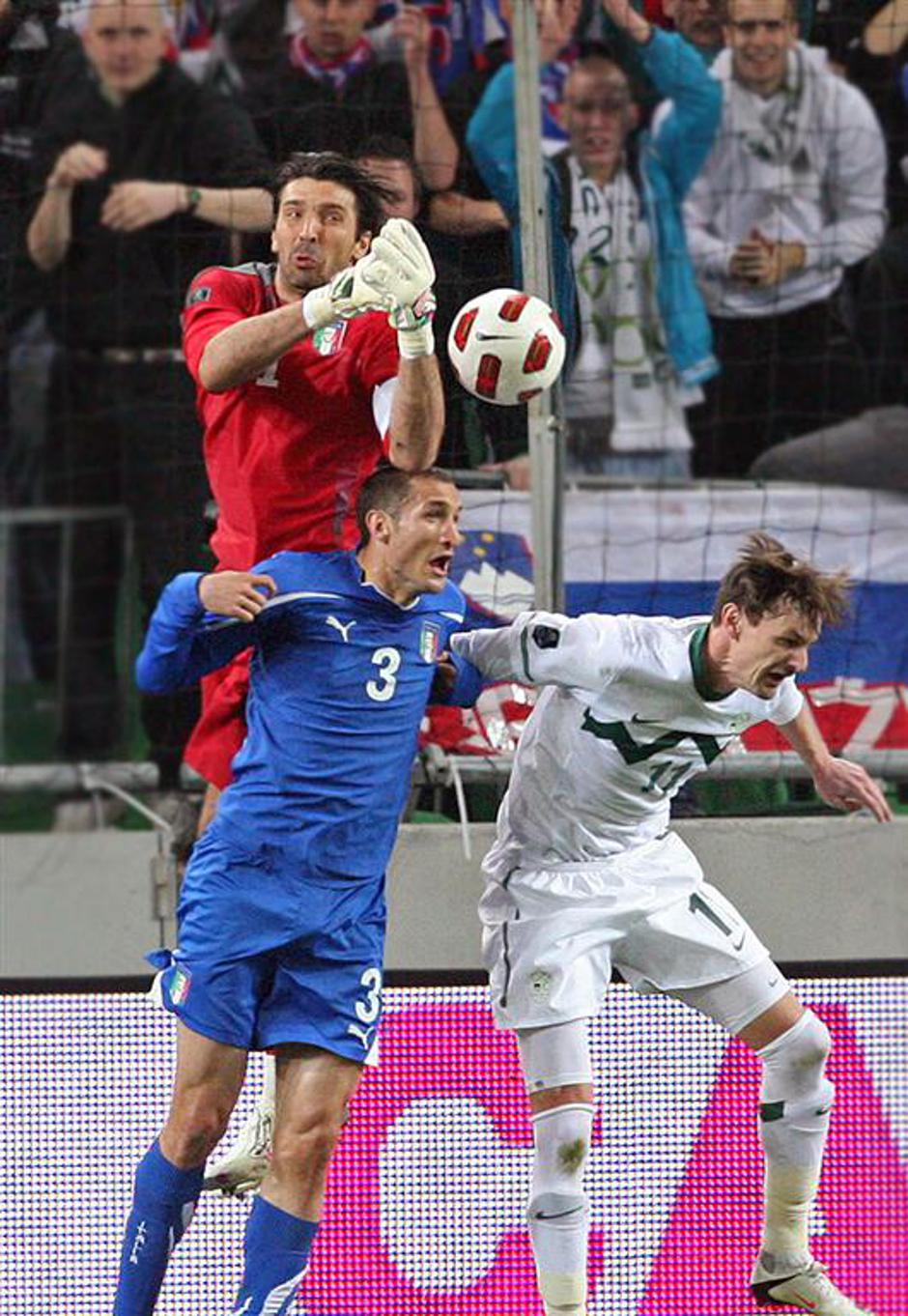 Buffon, Chiellini, Novakovic | Avtor: Boštjan Tacol