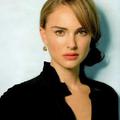 Natalie Portman priznava, da imajo vloge, ki jih igra, močan vpliv nanjo.