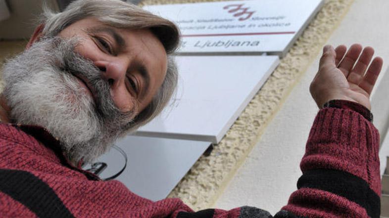 "Meni je čisto vseeno. Jaz to delam zato, da pomagam drugim. Mene ni strah," nam