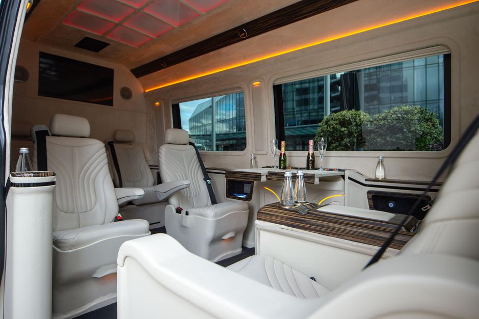 Vip prevozi | Avtor: Anže Petkovšek