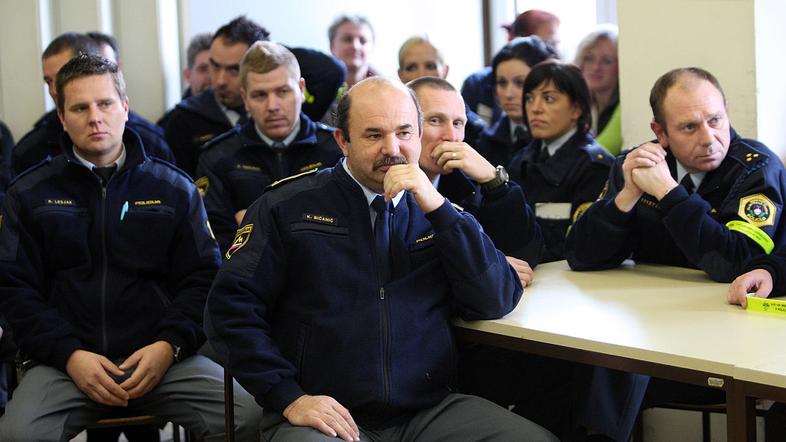 Stavkovni odbor je sprejel, da gredo v primeru, če ne bo posluha za njihove zaht