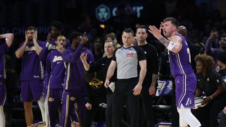 Luka Dončić Lakers Bucks