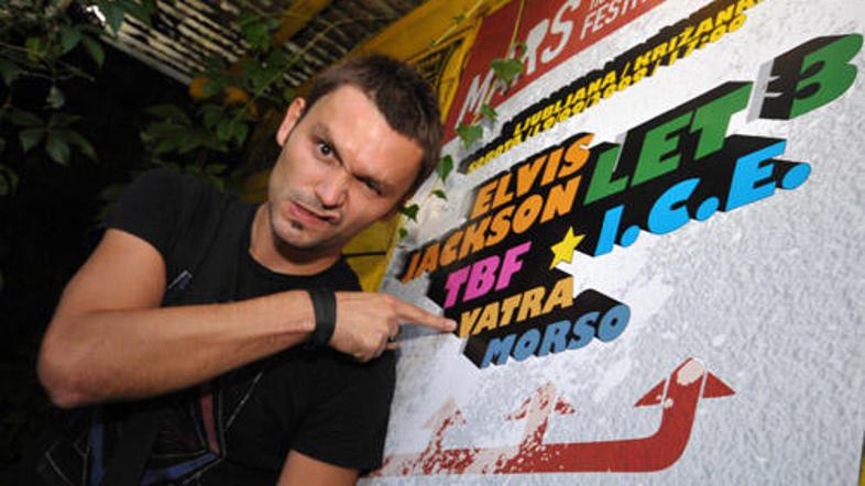 Vatra (na fotografiji vokalist in kitarist Ivan Dečak) bo v soboto nastopila na 