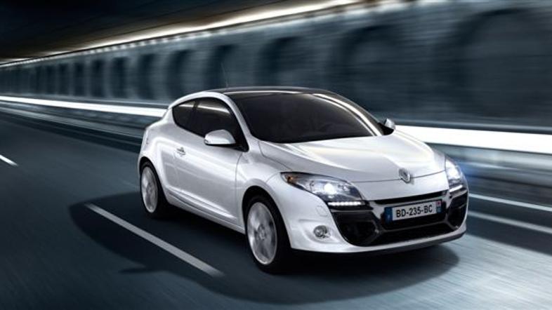 Prenovljeni renault megane.