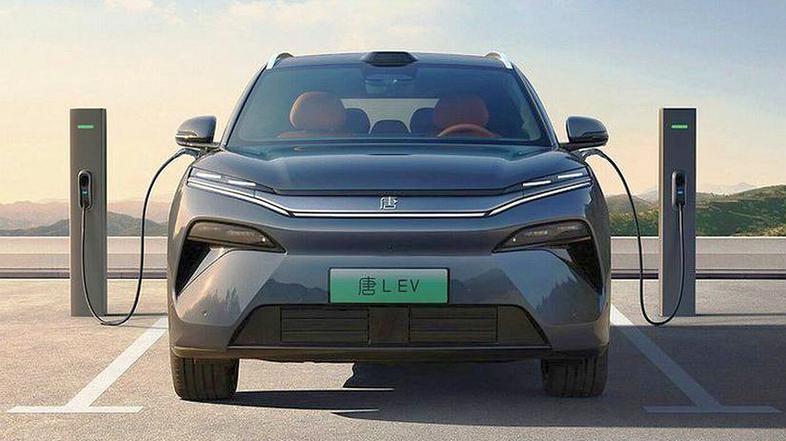 BYD Denza ultrahitro polnjenje