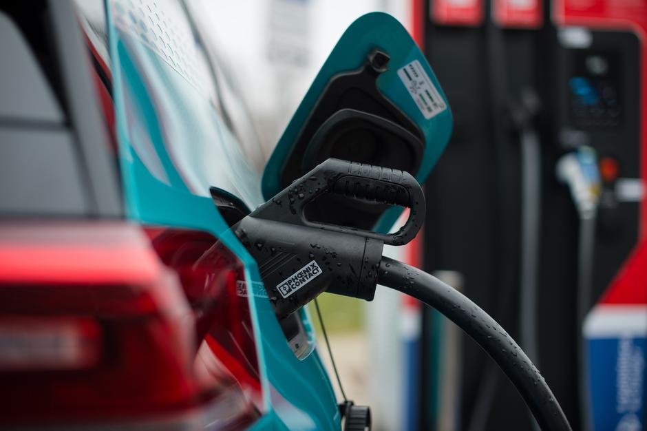 ID.3 | Avtor: Anže Petkovšek