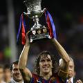 Carles Puyol je dvignil že četrto lovoriko v letu 2009.