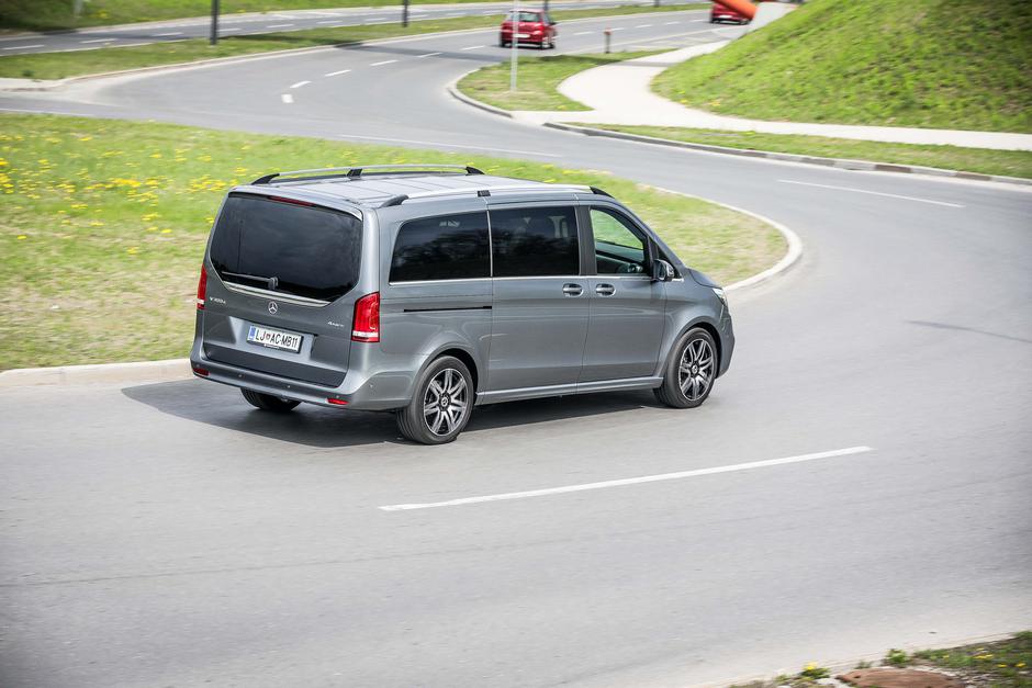 Mercedes Benz V300 d | Avtor: Saša Despot