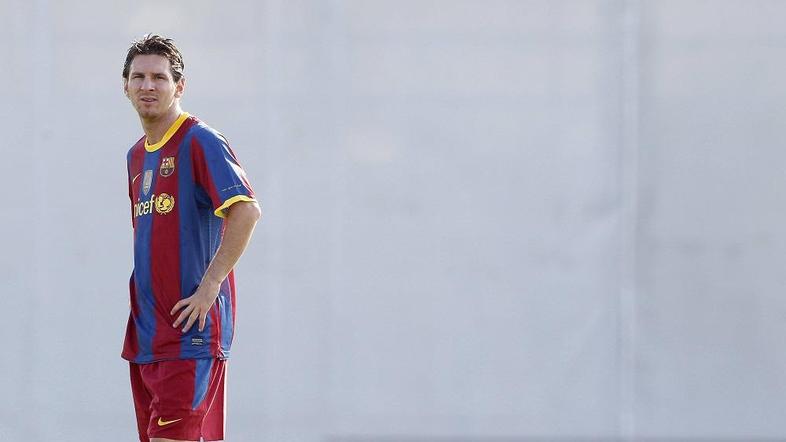 Leo Messi bo s soigralci na El Clásicu lovil peto zaporedno zmago. (Foto: Reuter