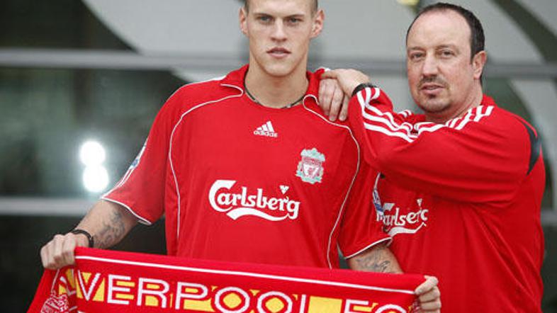 Martin_Skrtel_Rafael_Benitez_Action - main
