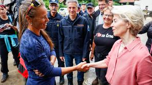 obisk Ursule von der Leyen in Roberta Goloba v Črni na Koroškem