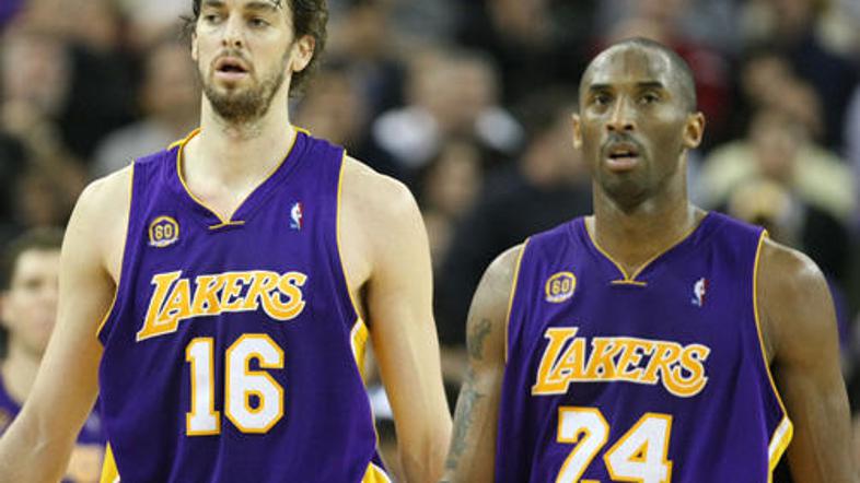 Pau Gasol (levo) in Kobe Bryant (desno) sta Jezernike popeljala do 51. zmage v s