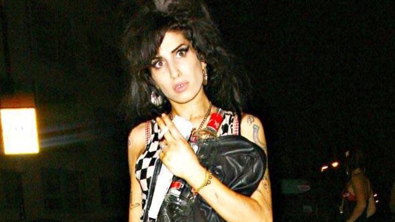 Amy se bo morala zopet zagovarjati. (Foto: Flynet/JLP)