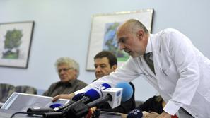 Tiskovna konferenca na UKC