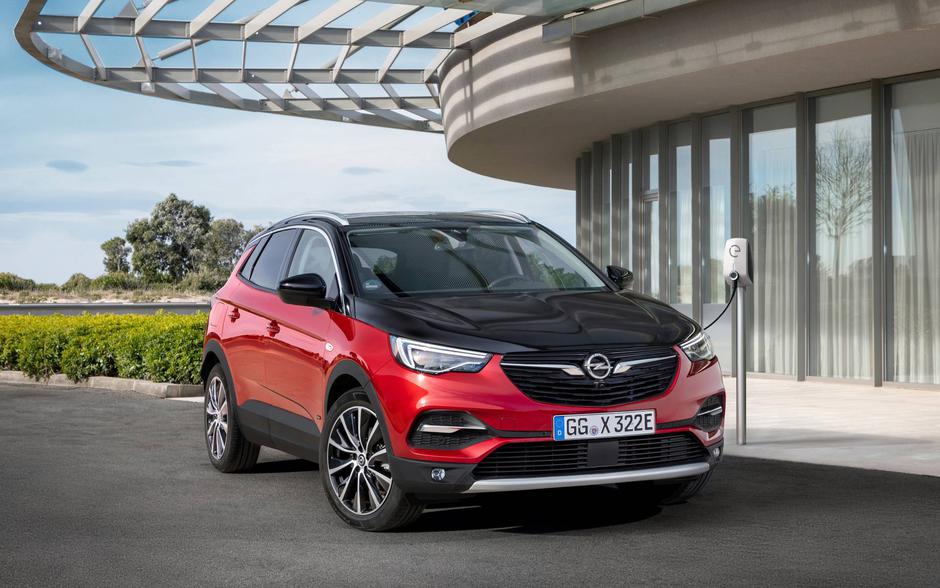 Opel grandland X hybrid4 | Avtor: Opel
