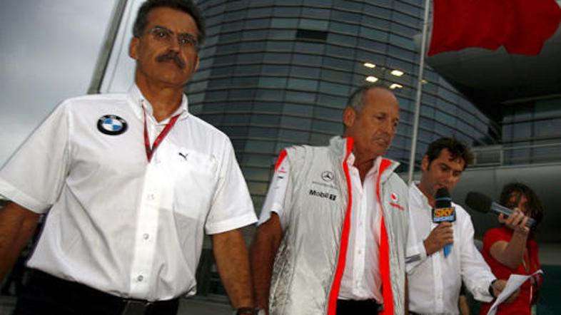 Šefi tovarniških ekip (na sliki BMW-jev Mario Theissen in McLarnov Ron Dennis) s