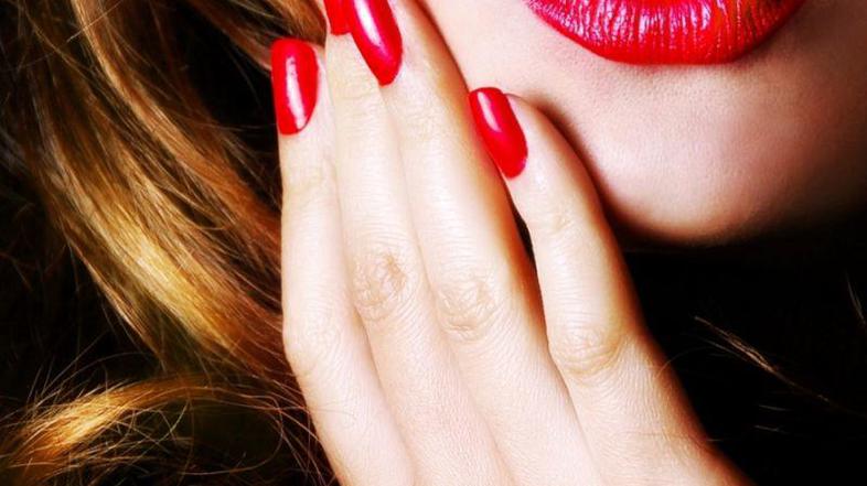 Tudi roke izgledajo bolj negovane, če so nohti urejeni. (Foto:Shutterstoc)