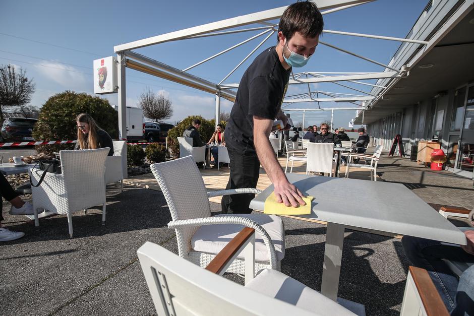 odprtje lokalov | Avtor: Saša Despot