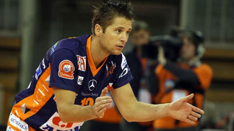 Sebastjan Škorc je še lani nosil dres ACH Volleyja, ki bo letos prvič v zgodovin