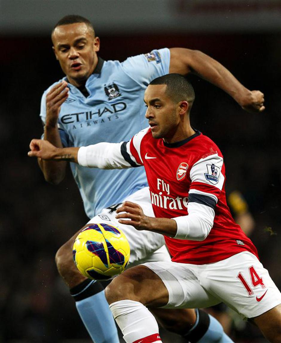 Walcott Kompany Arsenal Manchester City Premier League Anglija liga prvenstvo | Avtor: EPA