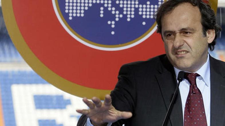 Michel_Platini_Action - main