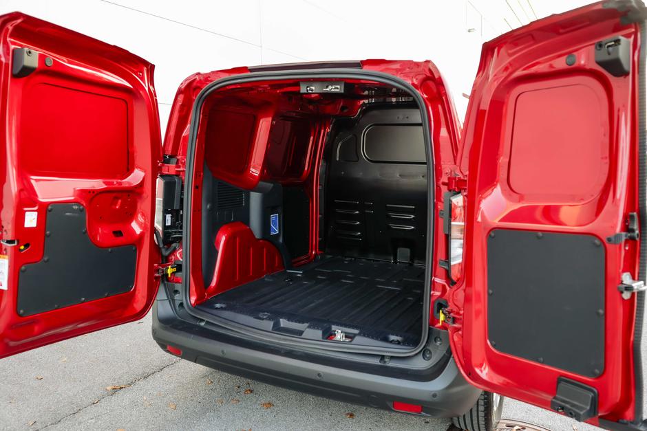 Ford Transit Courier | Avtor: Saša Despot