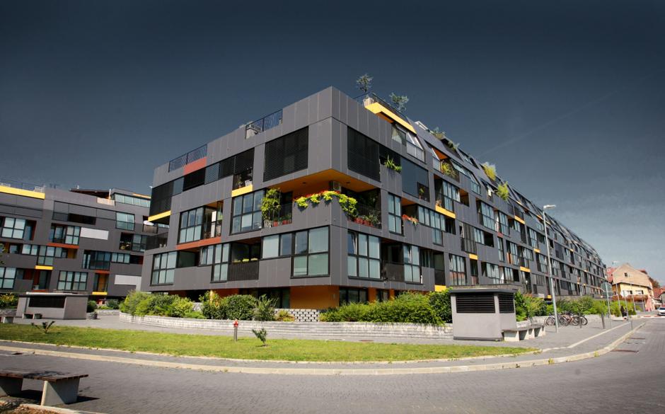 &lt;ljubljana&gt; 19.08.2009, Mesarska ulica, stanovanja, bloki, Ljubljana, foto | Avtor: Boštjan Tacol