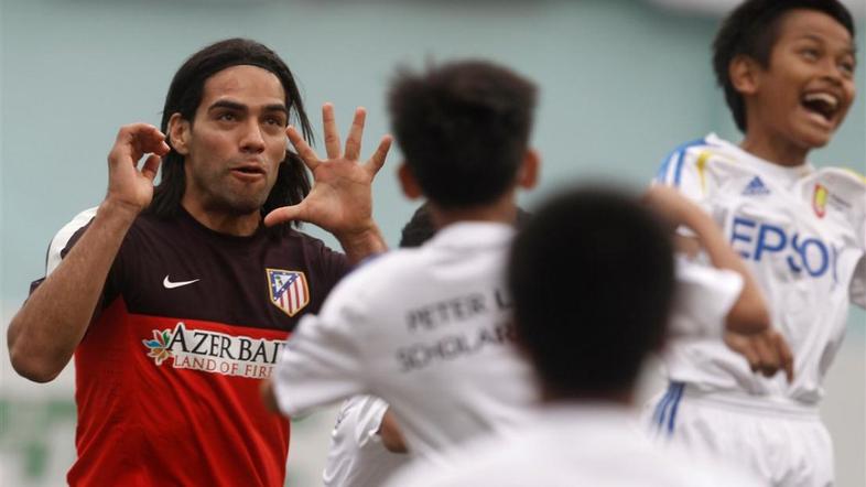 Falcao Atletico Madrid Singapur otroci Jalan Besar osnovnošolci šolarji šolarčki