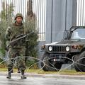 Po zadnjih podatkih se je vojska iz prestolnice Tunis že umaknila. (Foto: EPA)