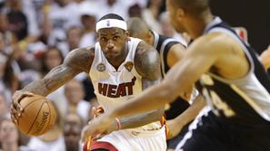 James Miami Heat San Antonio Spurs NBA končnica finale prva tekma