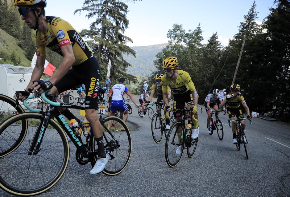 Tadej Pogačar Primož Roglič TdF | Avtor: Epa