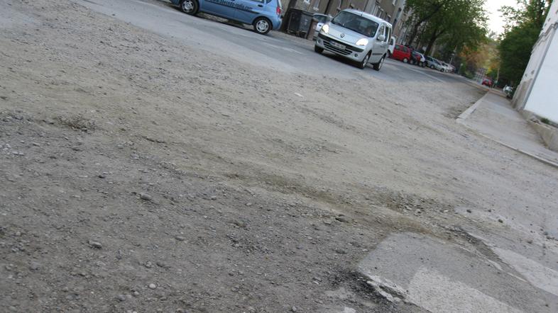 V Prežihovi in Smetanovi ulici bodo uredili tudi kolesarske poti in novo javno r