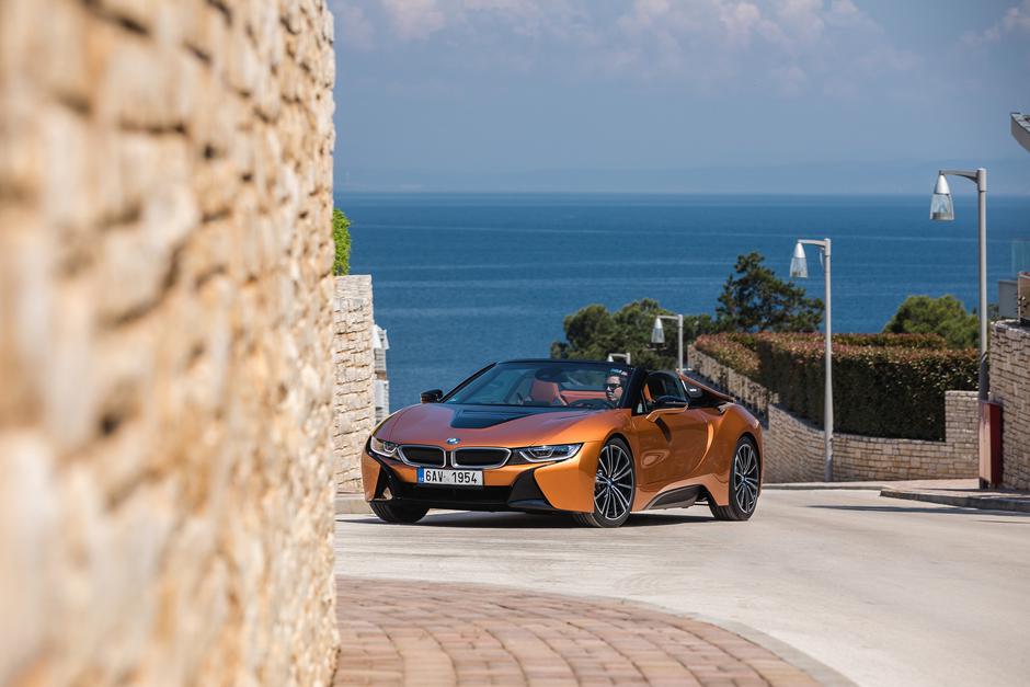 BMW i8 roadster | Avtor: Žiga Intihar