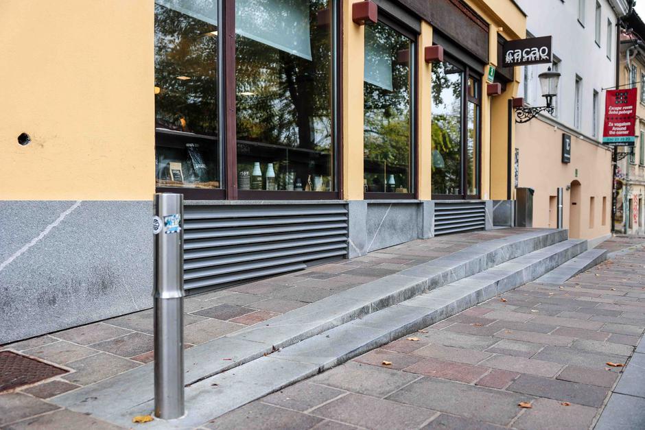 dostop za invalide | Avtor: Saša Despot