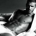 Po mnenju Giorgia Armanija David Beckham predstavlja sodobno moškost.