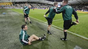 evropska liga maribor panathinaikos sodnik sodniki uefa razgibavanje raztegovanj