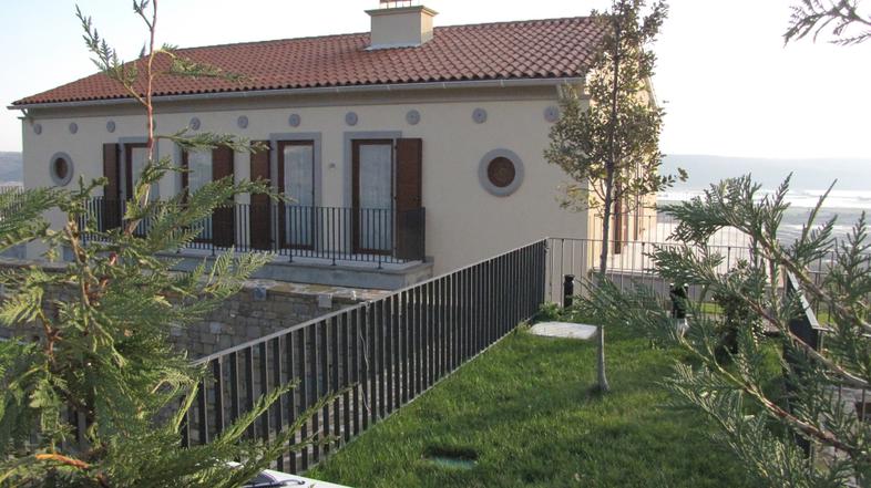 slovenija 27.03.13. vitoslav turk, seca, crna gradnja, soline, piran, vila, foto