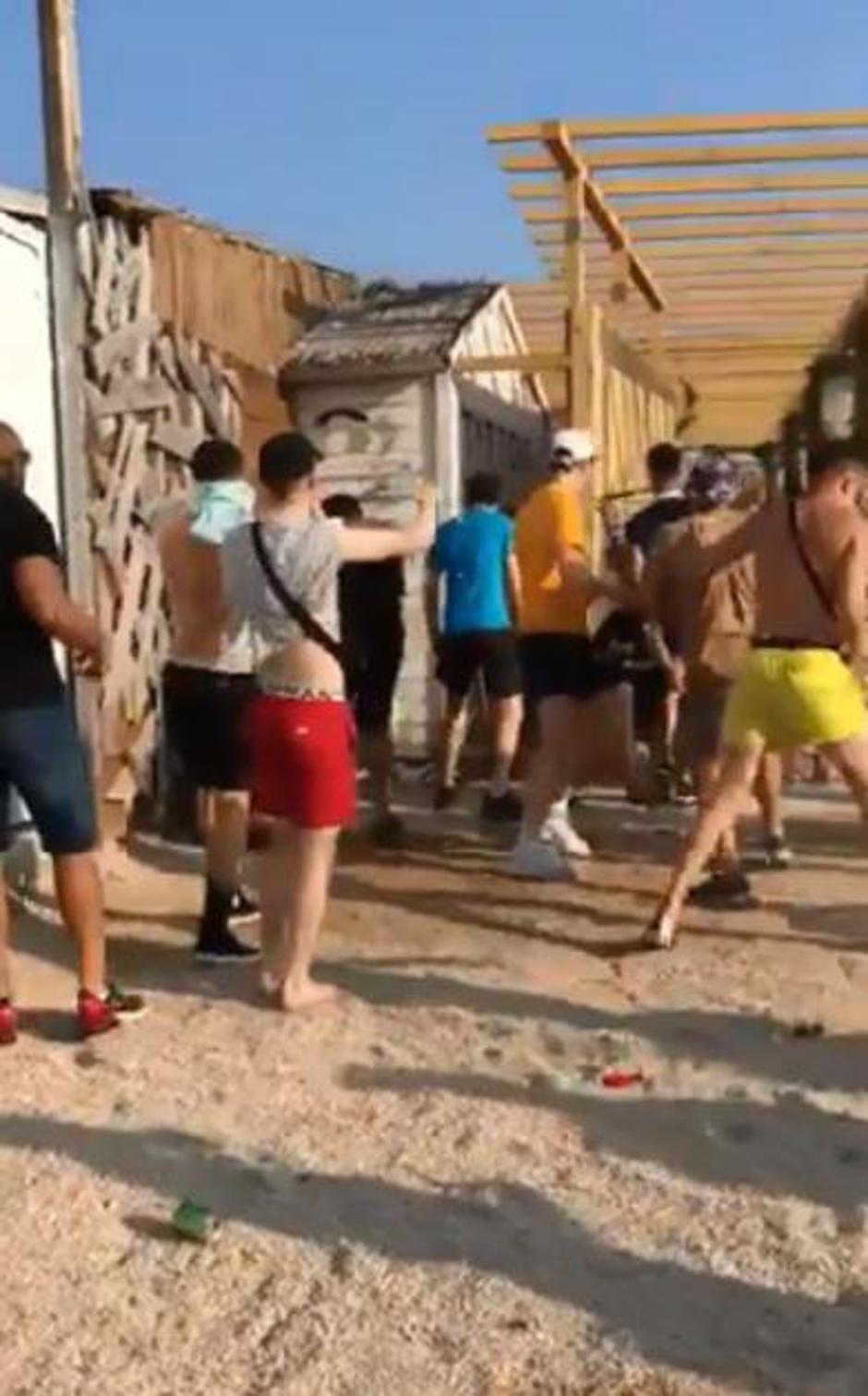 Zrće, incident na plaži | Avtor: Reševalni pas/Twitter