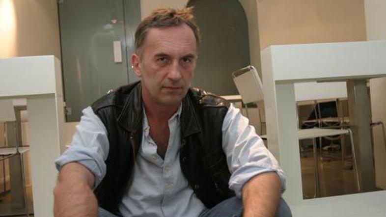 Jonas ima že petletno hčerko Rozino Zojo.