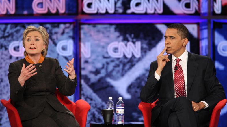 Clintonova ali Obama bosta morala na koncu prepričati še superdelegate.