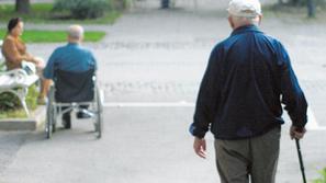 Pokojnine bo prejelo prih 21 slovenskih upokojencev. (Foto: Boštjan Tacol)