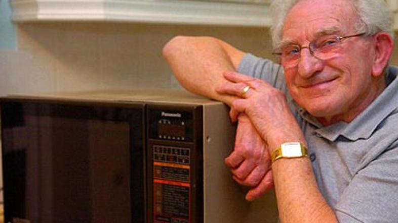 Frederick je ponosen na svojo lastnino.