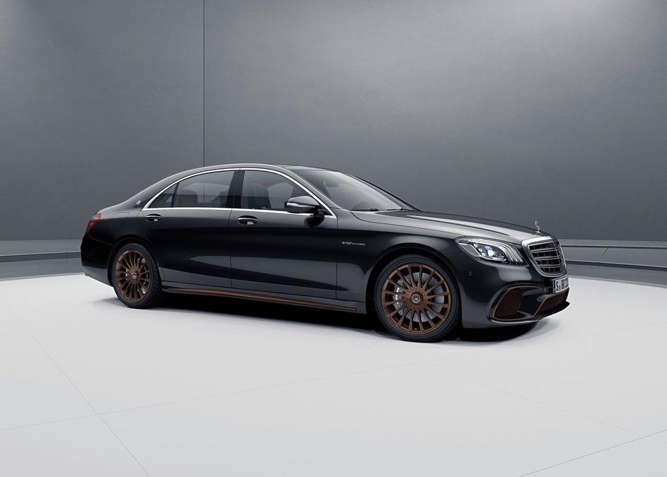 Mercedes-AMG S65 V12