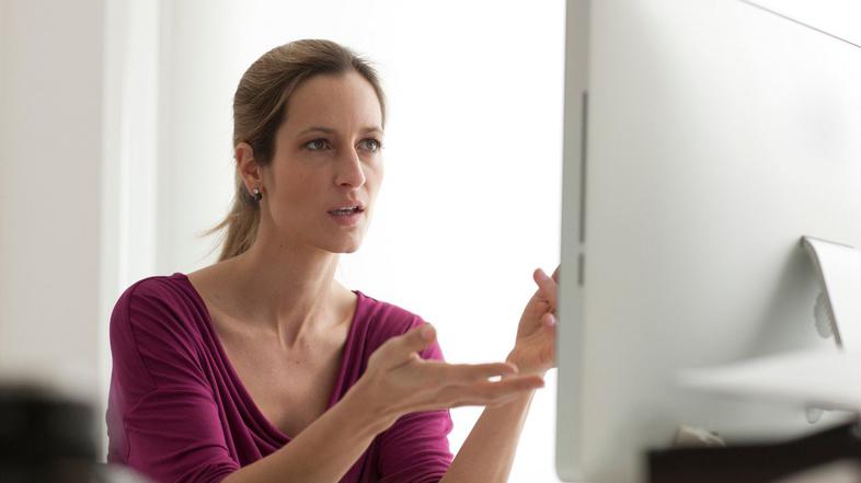 ženska računalnik stres