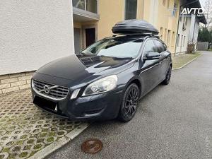 Volvo V60 D3 Momentum Geartronic