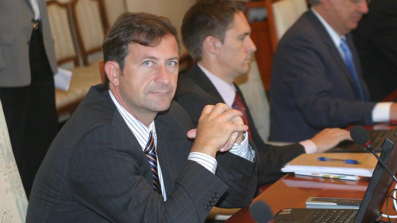 Erjavec se boji, kaj bo, če preiskava na Finskem ne bo pokazala nobenih nepravil