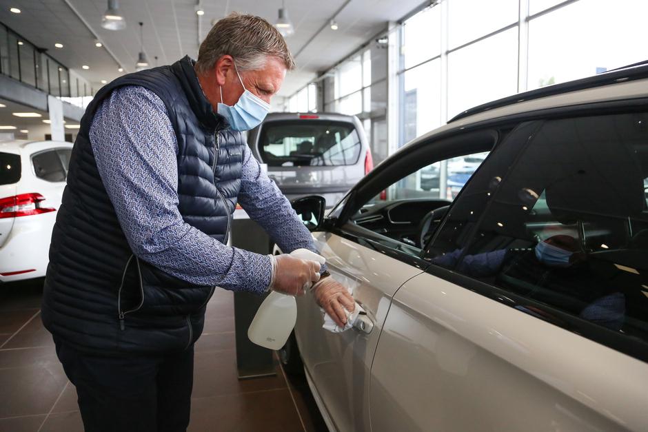 Nakup prodaja avta salon | Avtor: Profimedia